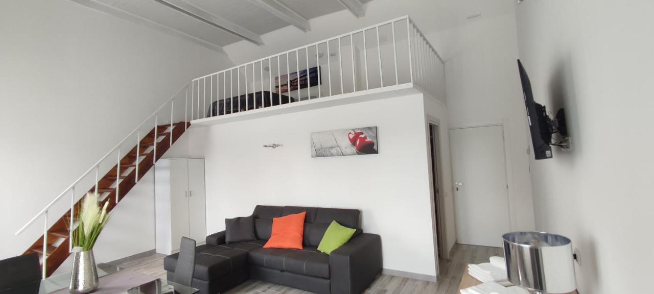 Nautica Tarello - Casa Ena Beb Bed & Breakfast Viverone Bagian luar foto