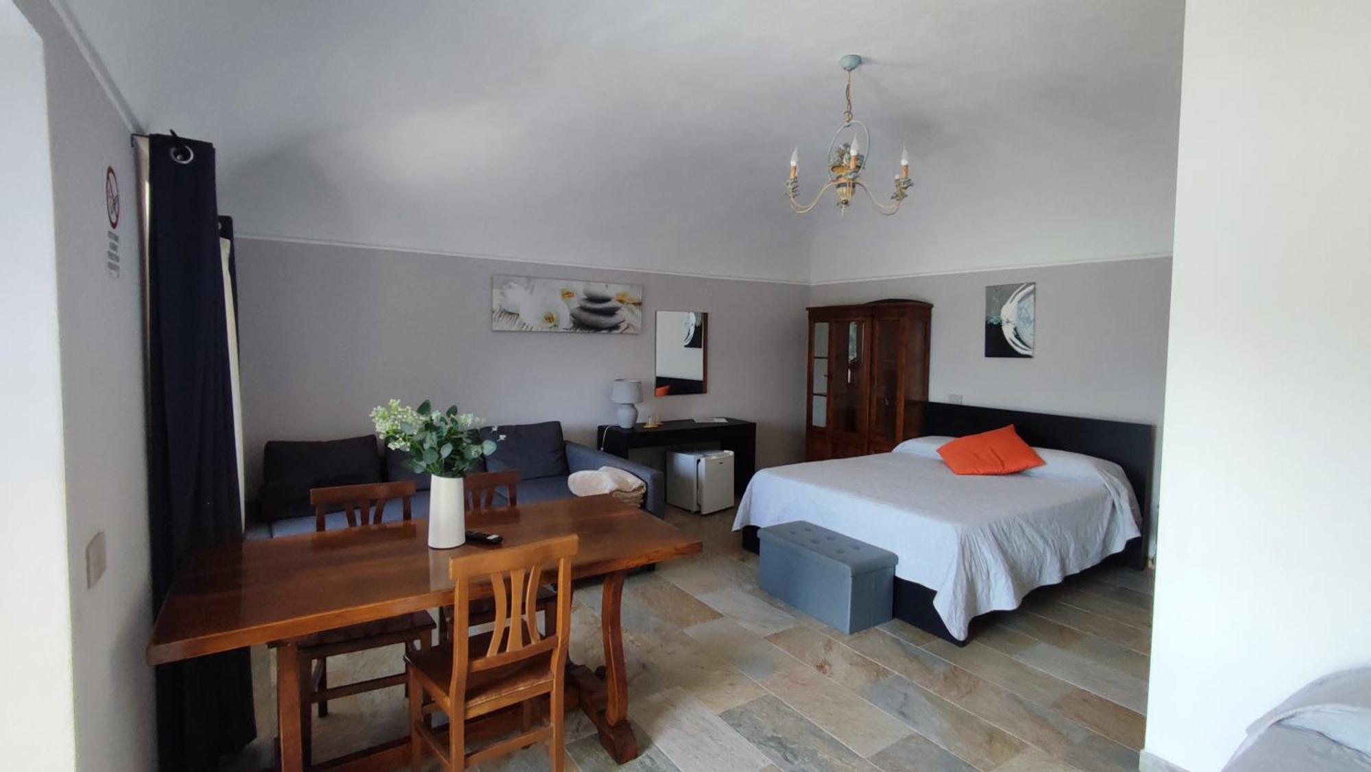 Nautica Tarello - Casa Ena Beb Bed & Breakfast Viverone Bagian luar foto