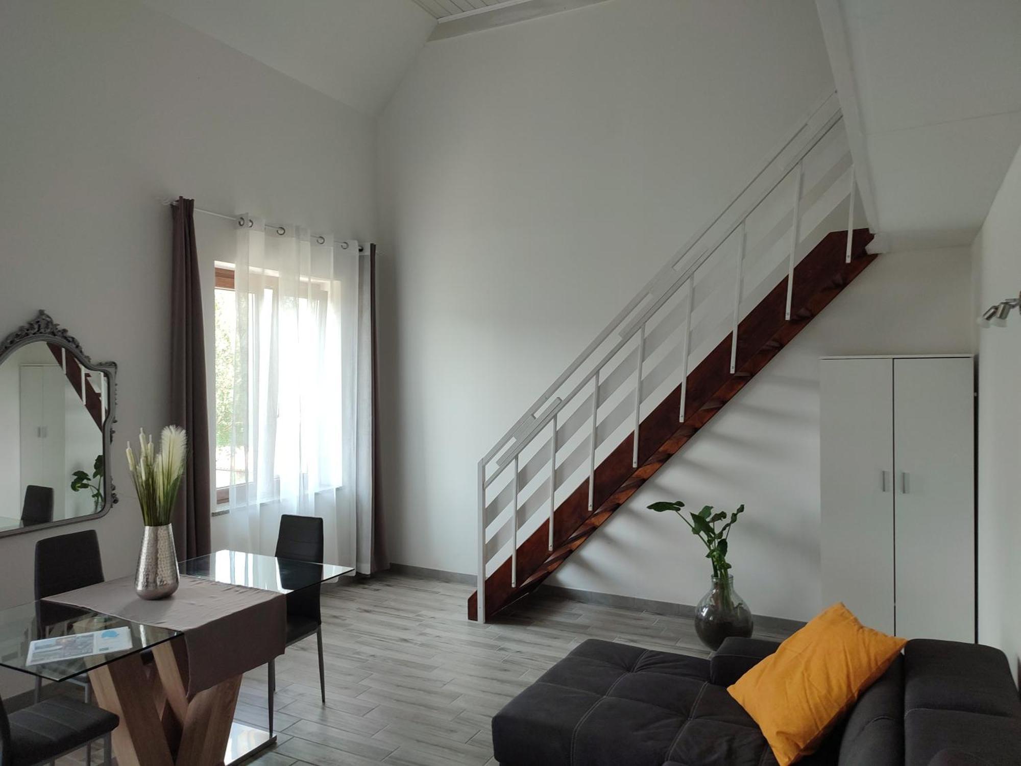 Nautica Tarello - Casa Ena Beb Bed & Breakfast Viverone Bagian luar foto