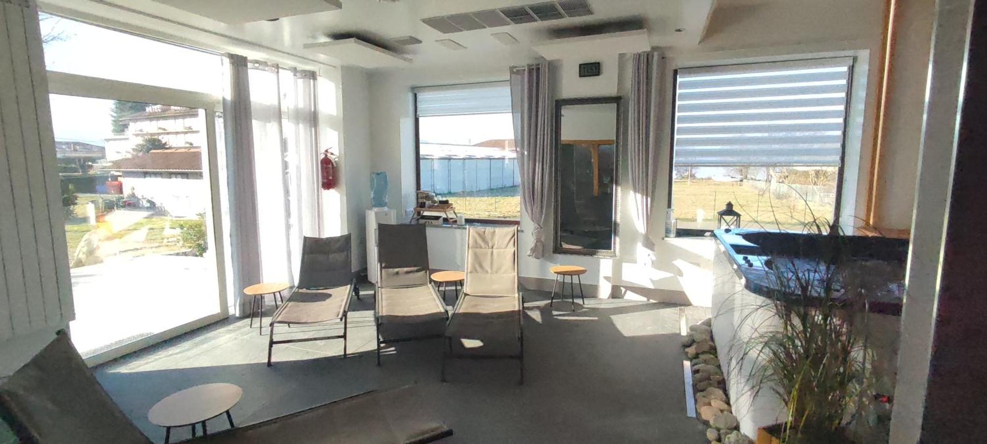 Nautica Tarello - Casa Ena Beb Bed & Breakfast Viverone Bagian luar foto