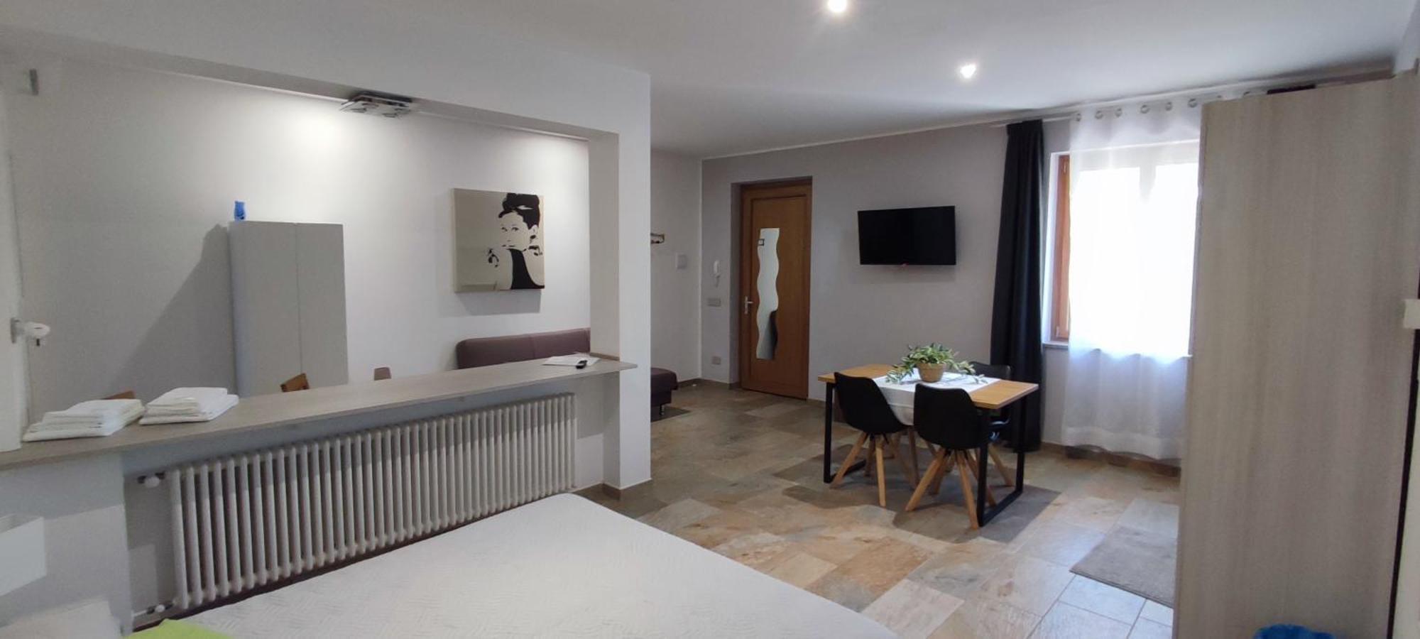 Nautica Tarello - Casa Ena Beb Bed & Breakfast Viverone Bagian luar foto